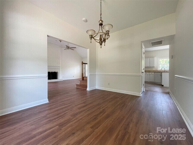 Foto del edificio - 8509 Netherfield Ct