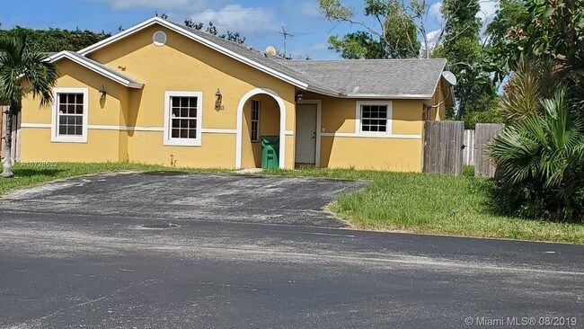 Foto del edificio - 24925 SW 127th Ct