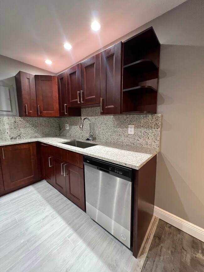 Foto del edificio - 8911 NW 28th Dr