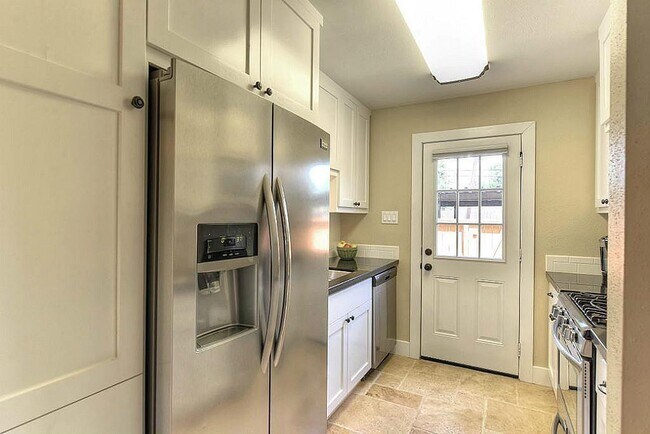 Foto del edificio - 8800 Kempwood Dr