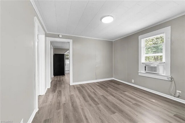 Building Photo - 1107 Cassell St