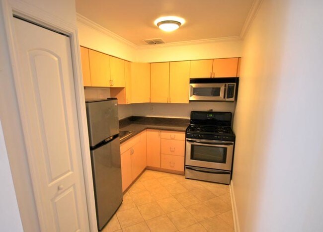 Foto del edificio - 536 W Addison St