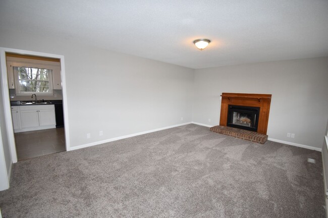 Building Photo - 3 Bedroom Pet Friendly Home For Rent Near ...