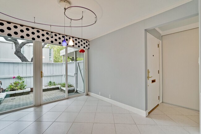 Building Photo - Welcome Home!!! Great Santa Clara Pomeroy ...