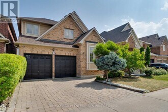 Building Photo - 3256 Escada Dr