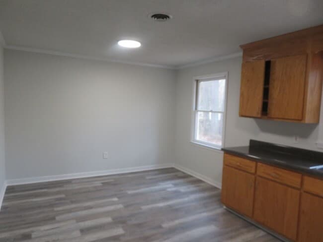 Building Photo - Chesterfield