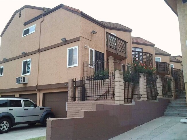 Exterior - 3228 44th St