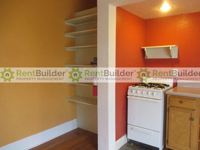 Foto del edificio - 103 Maple St NE