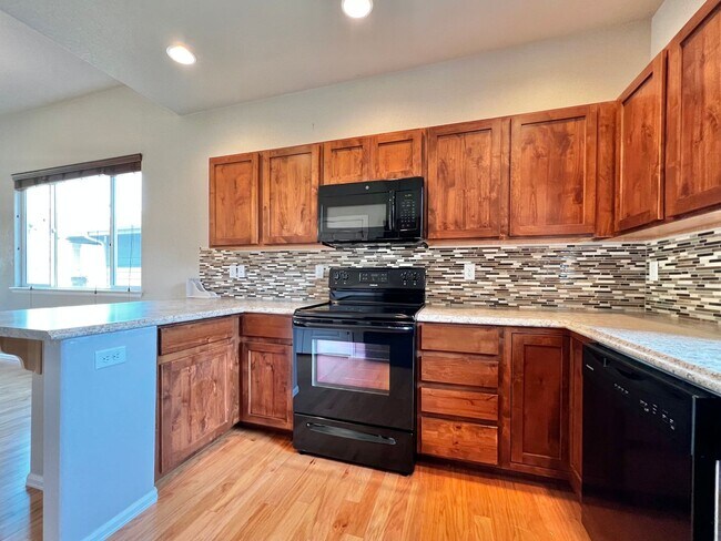 Foto del edificio - Beautiful 3 Bed 2.5 Bath House in South Wi...