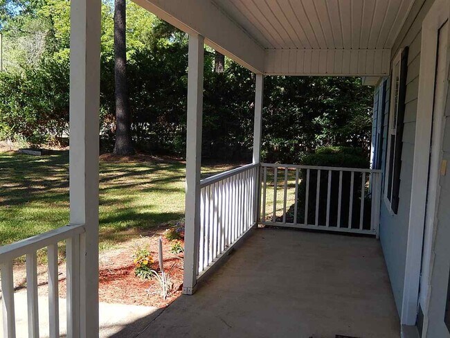 Foto del edificio - 137 Horseshoe Dr