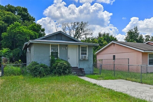 Building Photo - 33 N Normandale Ave