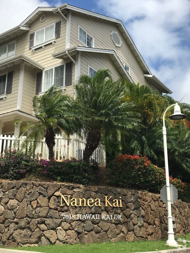 Building Photo - 7018 Hawaii Kai Dr