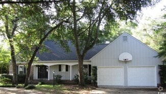 Building Photo - 804 Townsend Rd