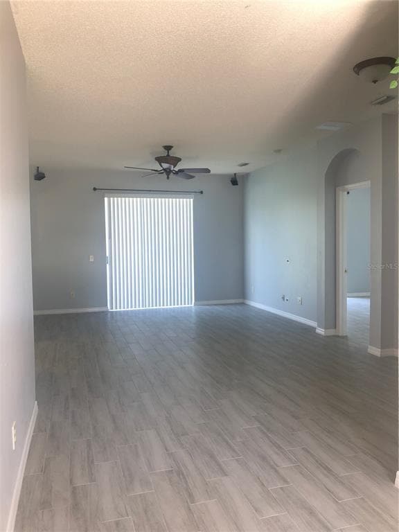 Building Photo - 10303 Beneva Dr