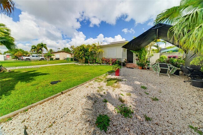 Foto del edificio - 173 NW 18th St