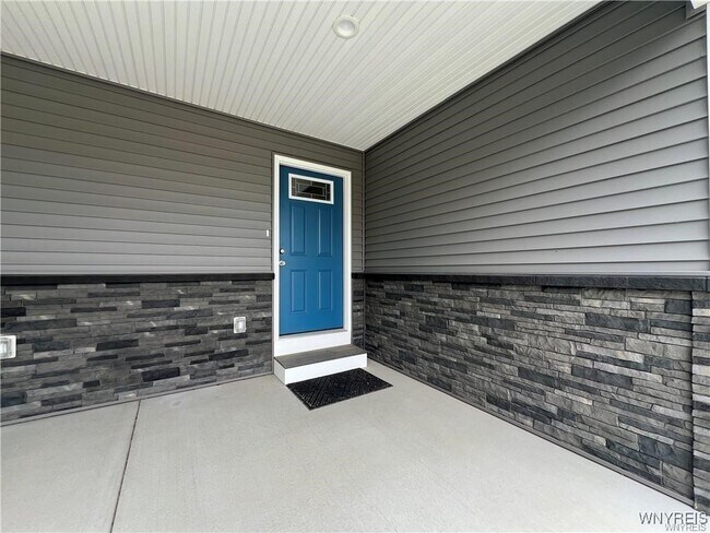 Foto del edificio - 1589 Center Rd