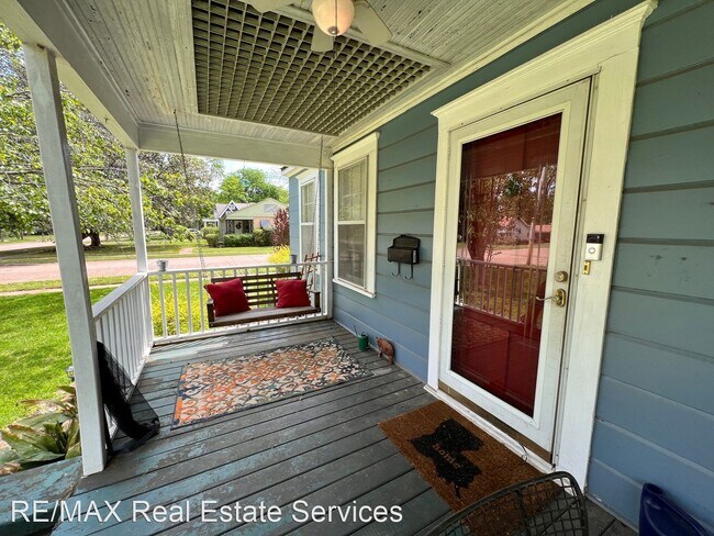 Building Photo - 2 br, 1 bath House - 257 Leo