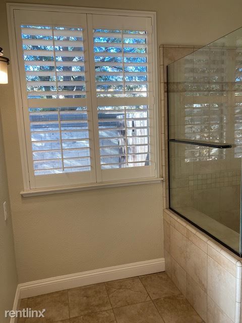 Building Photo - 3 br, 2 bath House - 1131 Colina Court