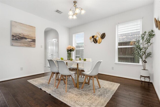 Foto del edificio - 3646 Aldridge Dr