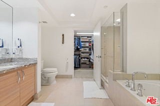 Foto del edificio - 13650 Marina Pointe Dr