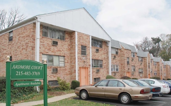 Ardmore Court of Lansdowne Apartments in Lansdowne PA Apartments com