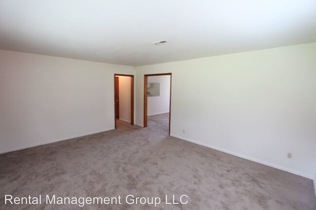 Foto del edificio - 4 br, 2 bath House - 232 Greensprings Avenue