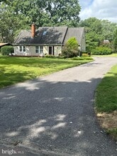 Building Photo - 1743 Baldwin Dr
