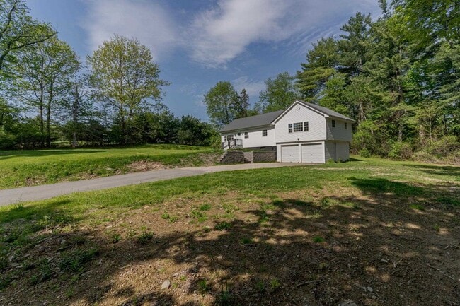 Building Photo - 126 Watson Rd