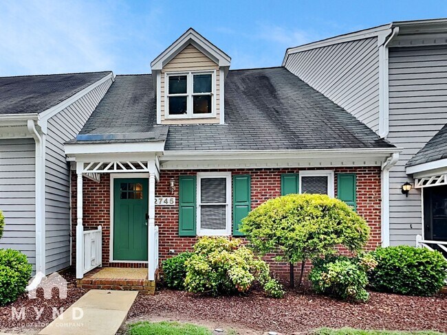 Foto del edificio - 2745 Sterling Park Dr