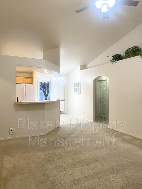 Building Photo - 12517 W Abram Dr