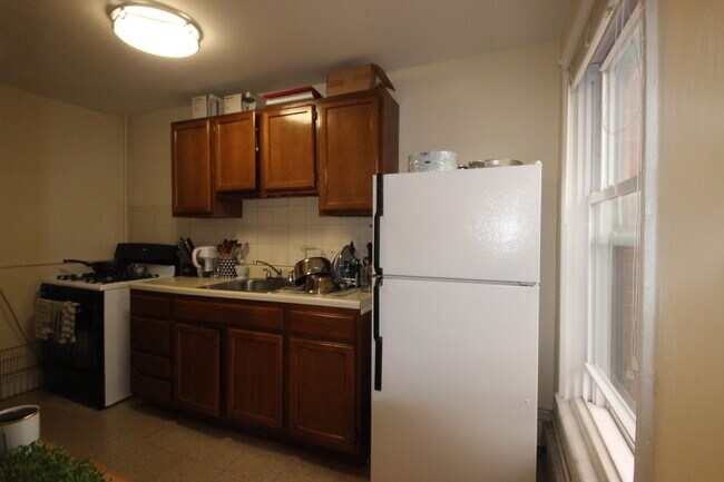 Foto del edificio - 628 Garden St