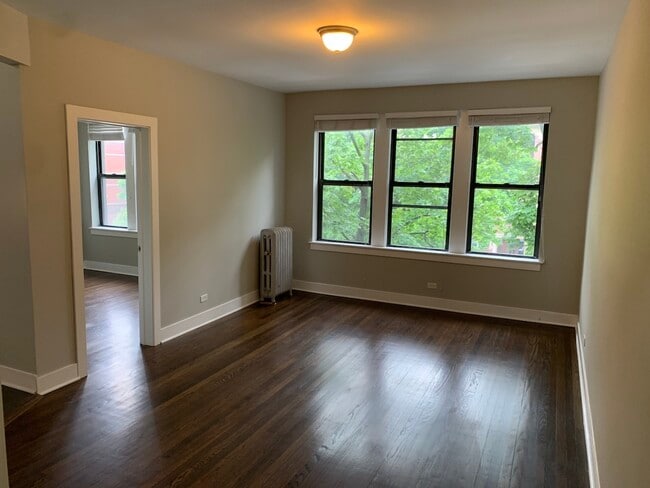 Building Photo - 5513 S Everett Ave