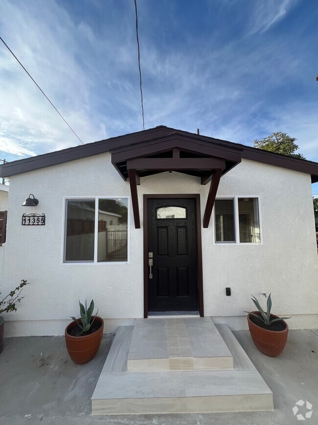 Building Photo - 11353 Kenney St
