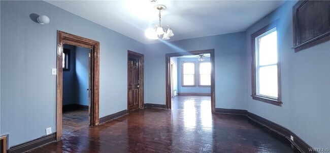 Foto del edificio - 79 Walden Ave