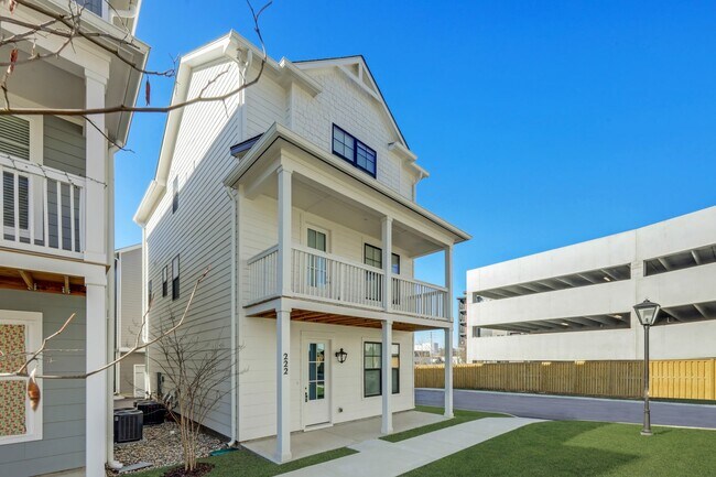Foto del edificio - 222 Founders Ln