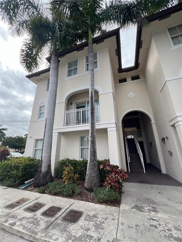 Primary Photo - 11503 NW 89th St