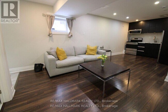 Photo du bâtiment - 158 Kingshill Rd