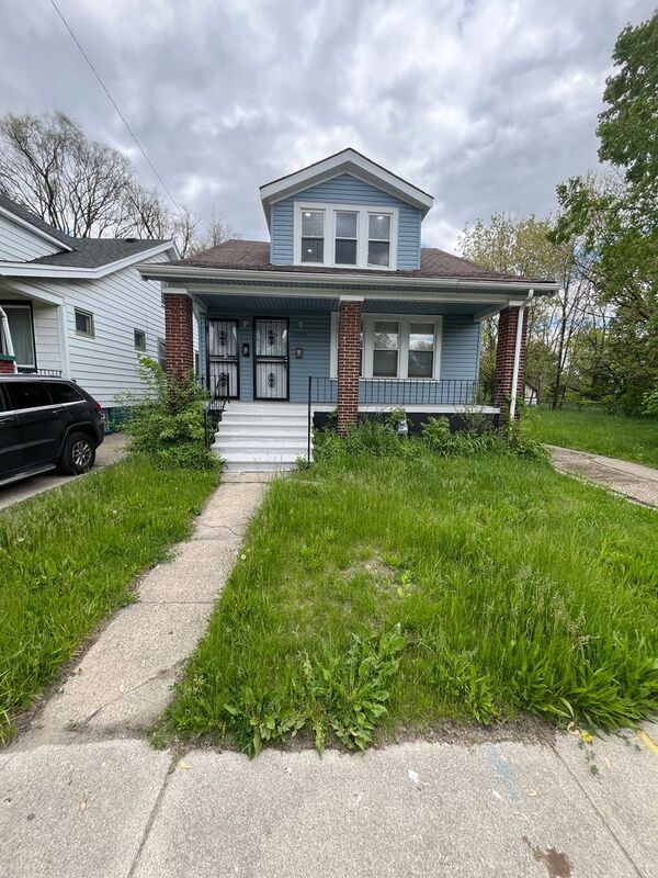 Foto principal - 15354 Turner St