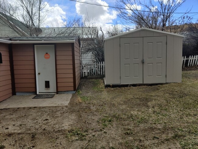 Shed included - 307 8th Ave