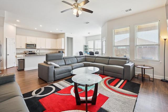 Foto del edificio - 313 Marble Creek Dr