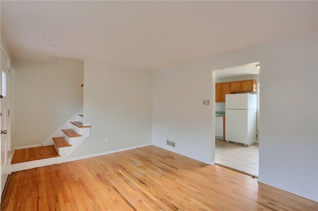Foto del edificio - 442 Brierly Ln