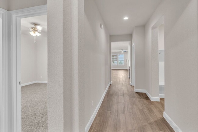 Photo - 2336 Shorthorn Dr Apartment