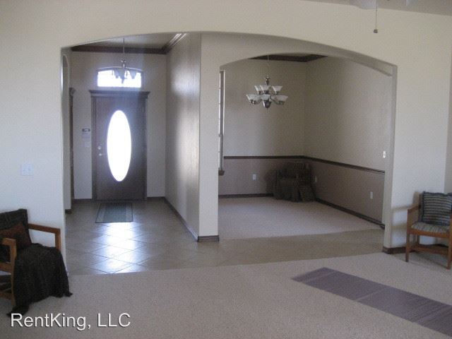 Building Photo - 10615 Tangleroot Way