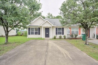 Building Photo - 153 Photinia Dr