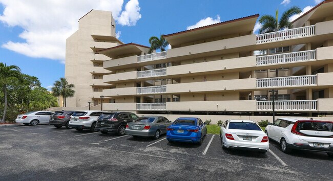 Foto del edificio - 7081 Environ Blvd