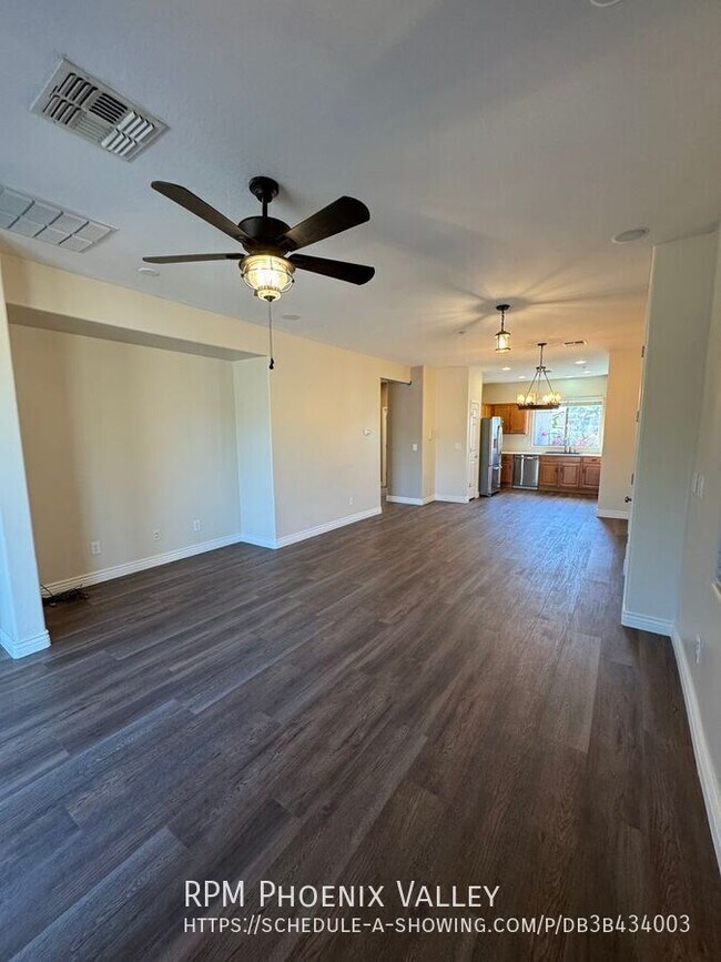 Foto del edificio - 1742 W Owens Way