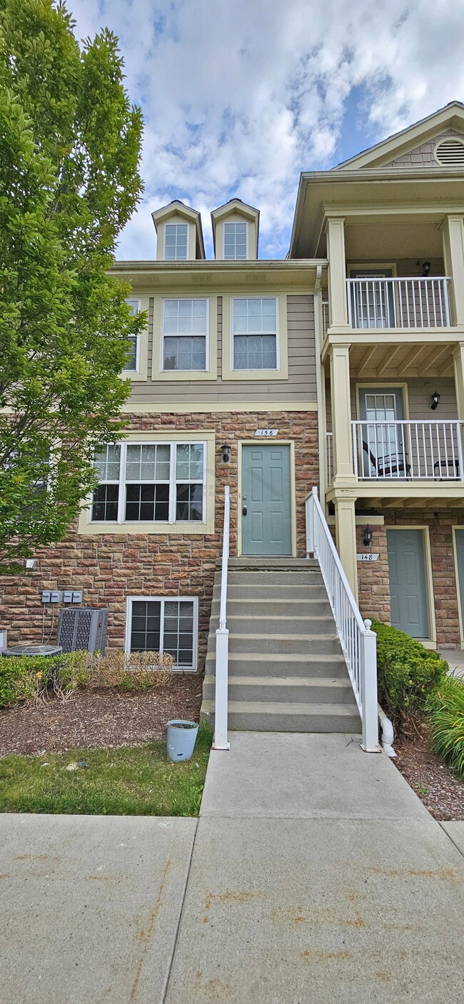 Building Photo - 156 Saber Way