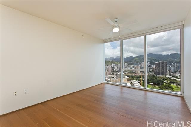 Foto del edificio - 888 Kapiolani Blvd
