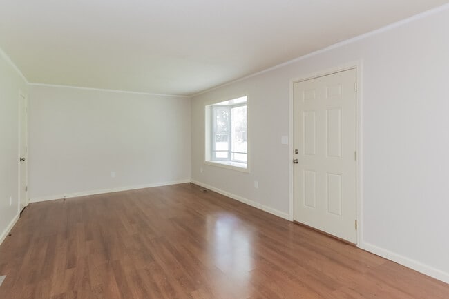 Building Photo - 3973 Maderia Dr NW