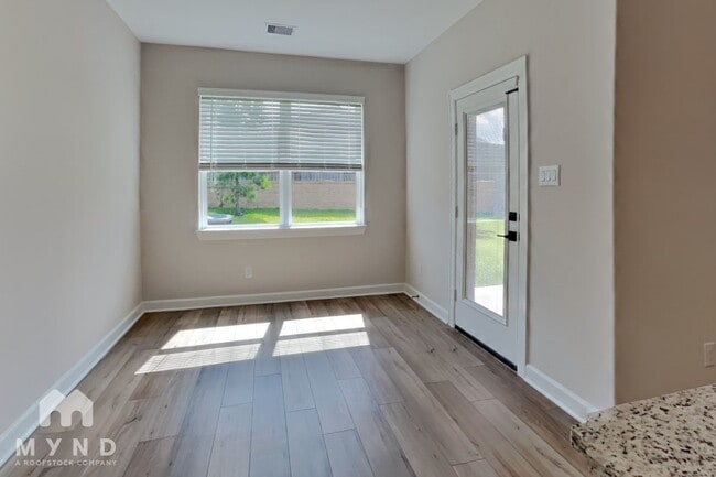 Building Photo - 6188 White Spruce Dr